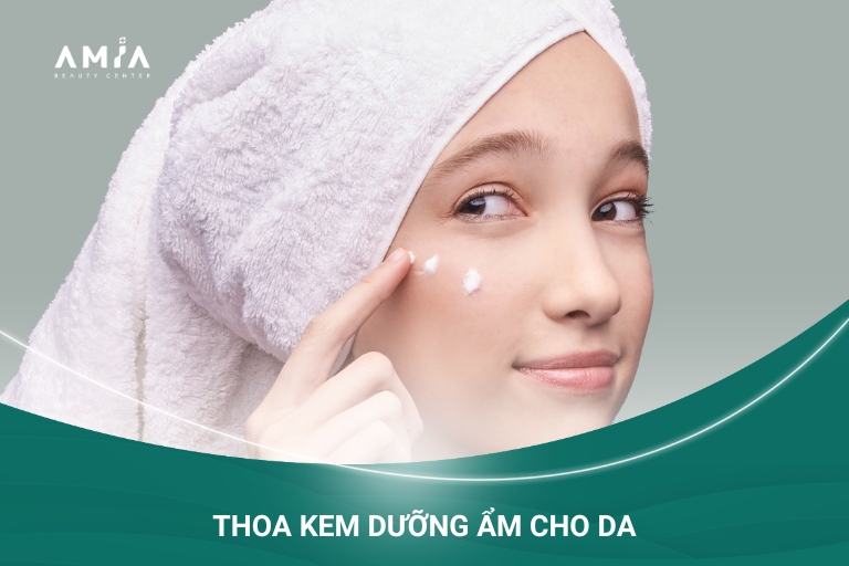 Bạn cần thoa kem dưỡng cho da