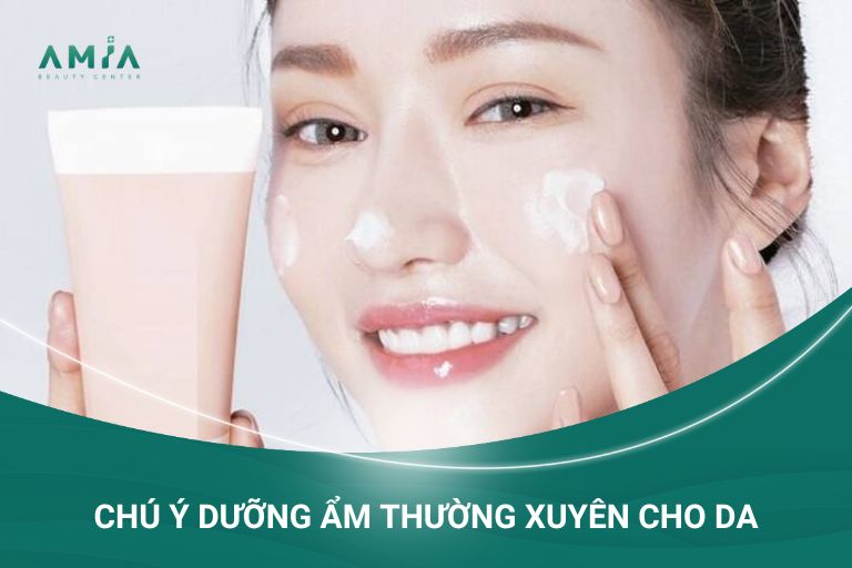 Da cần được cấp ẩm để da không bị bong tróc