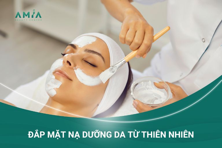 Đắp mặt nạ dưỡng da