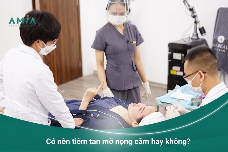 Tiêm tan mỡ nọng cằm luôn bảo đảm an toàn cho sức khỏe mọi người