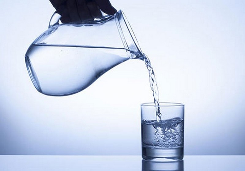 Giảm cân với việc uống nước lọc