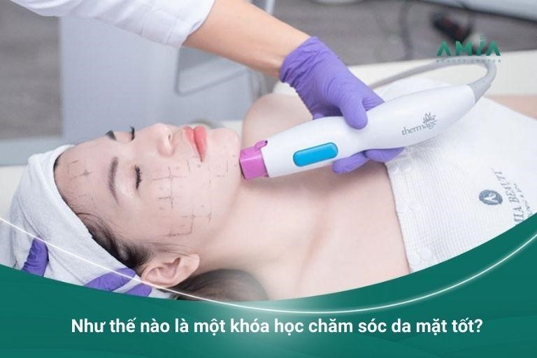 Như thế nào là một khóa học chăm sóc da mặt tốt?