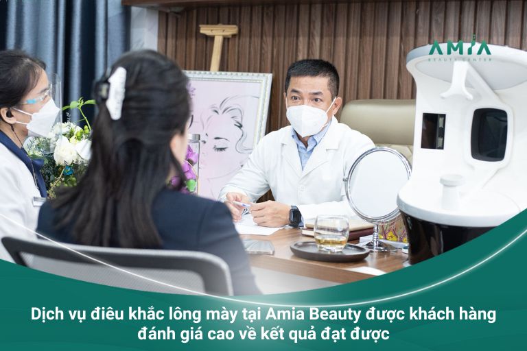 Amia Beauty Center thực hiện điêu khắc chân mày an toàn